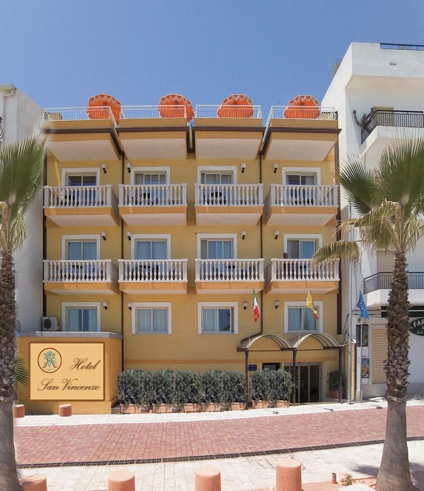 Hotel Orizzonte Letoianni Exterior foto