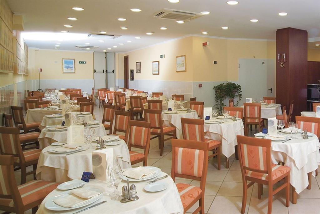 Hotel Orizzonte Letoianni Exterior foto